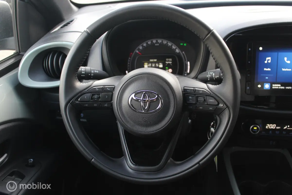 1.0 VVT-i MT Pulse ECC/Adaptive-Cruise/Camera/17Inch