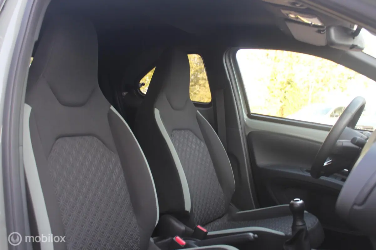 1.0 VVT-i MT Pulse ECC/Adaptive-Cruise/Camera/17Inch