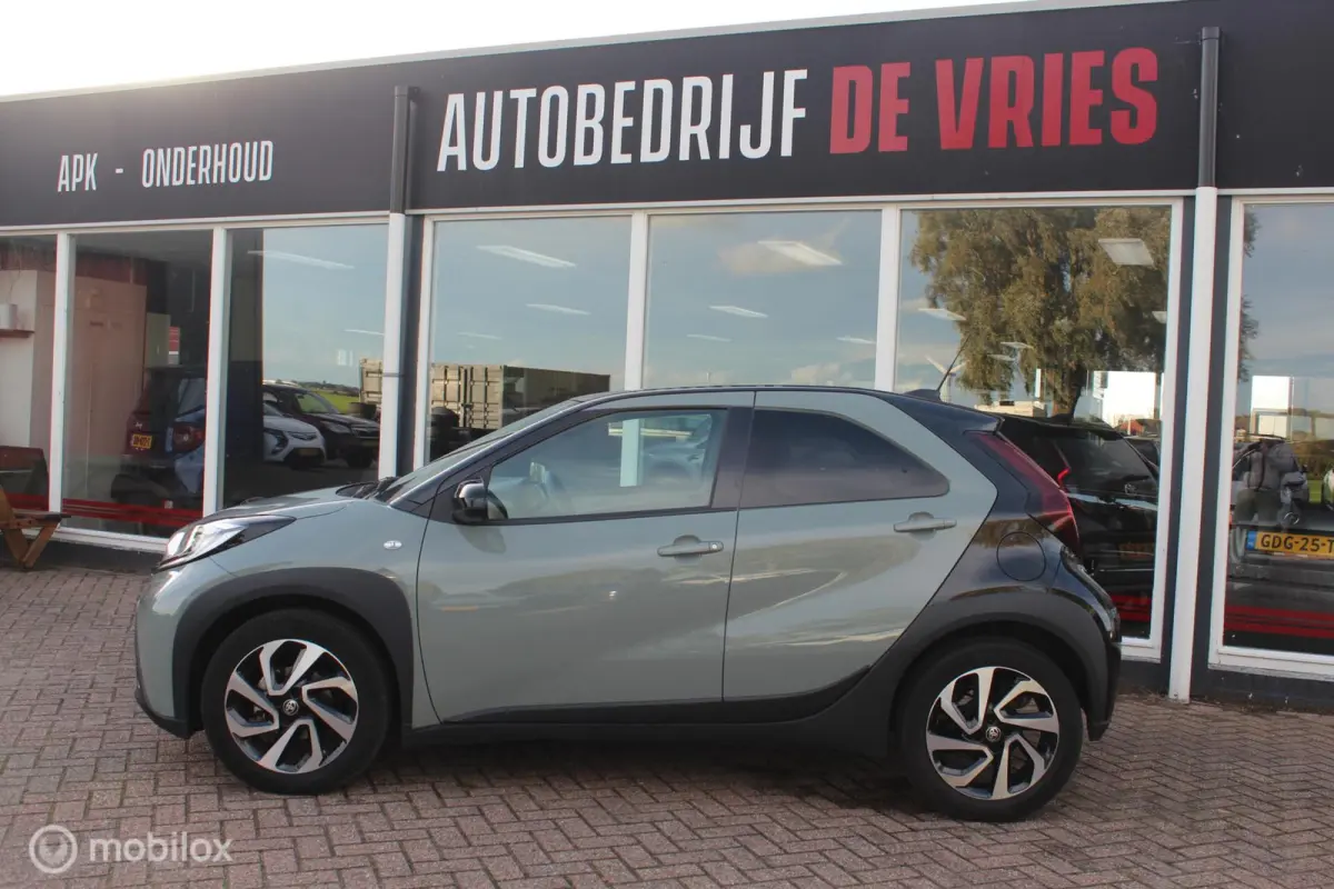 1.0 VVT-i MT Pulse ECC/Adaptive-Cruise/Camera/17Inch