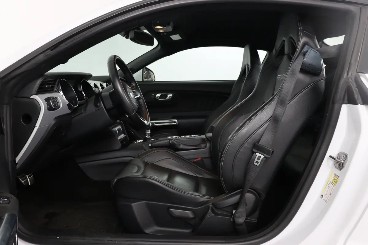 2.3EB | Recaro Sportstoelen | Xenon | Leder | Shaker Audio | Navi | Camera | Clima | Cruise Control | DAB | Parkeersensoren | Lichtmetalen Velgen