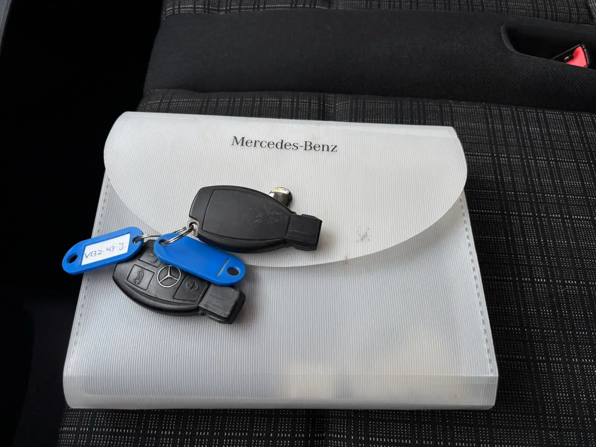 111 CDI Lang | Trekhaak | 3 Zitplaatsen | Bluetooth | Airco