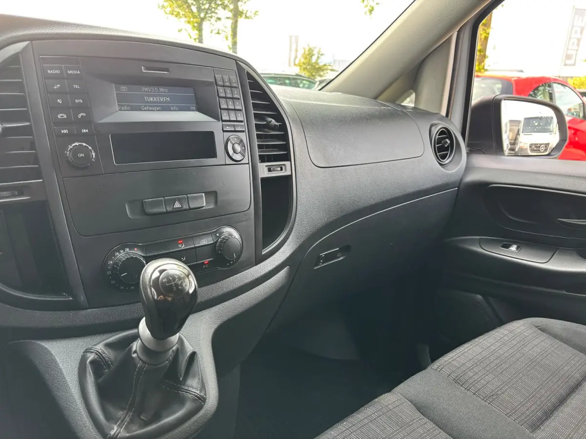 111 CDI Lang | Trekhaak | 3 Zitplaatsen | Bluetooth | Airco