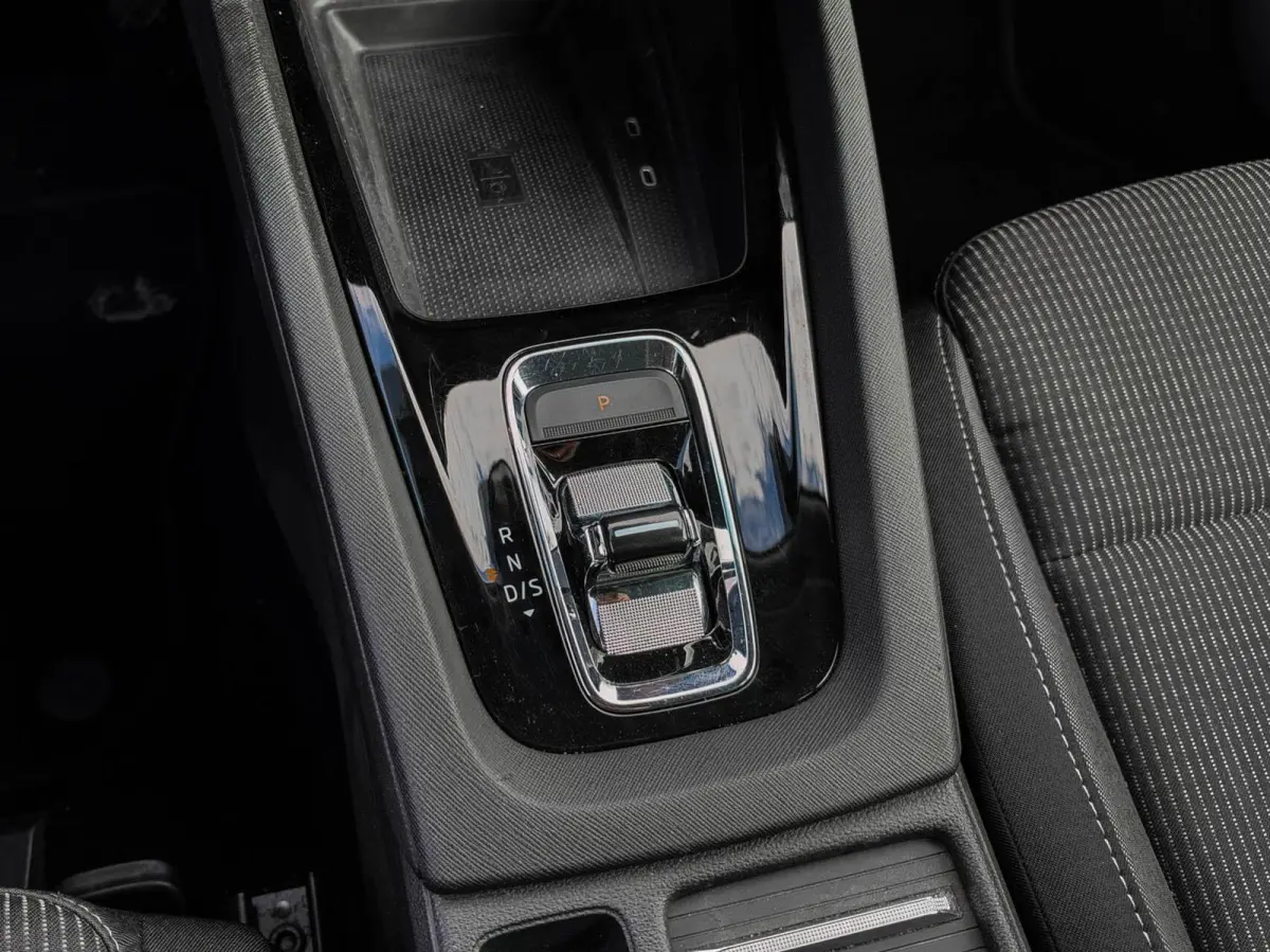 1.0 e-TSI 110pk DSG Business Edition | Navigatie | Stoelverwarming | Trekhaak