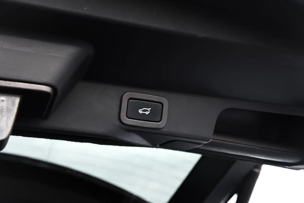 3.0 SDV6 Autobiography Dynamic