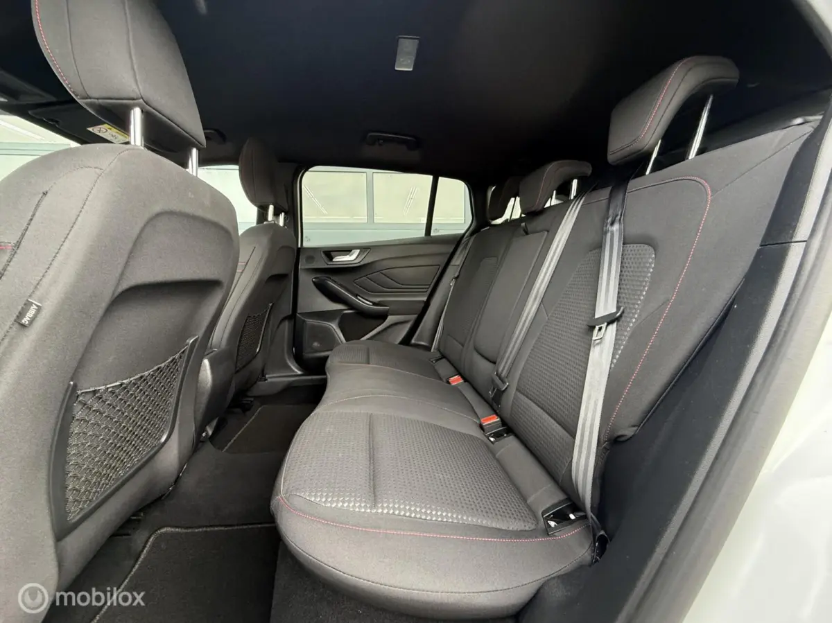 1.0 EcoBoost Hybrid ST Line X Business B&O