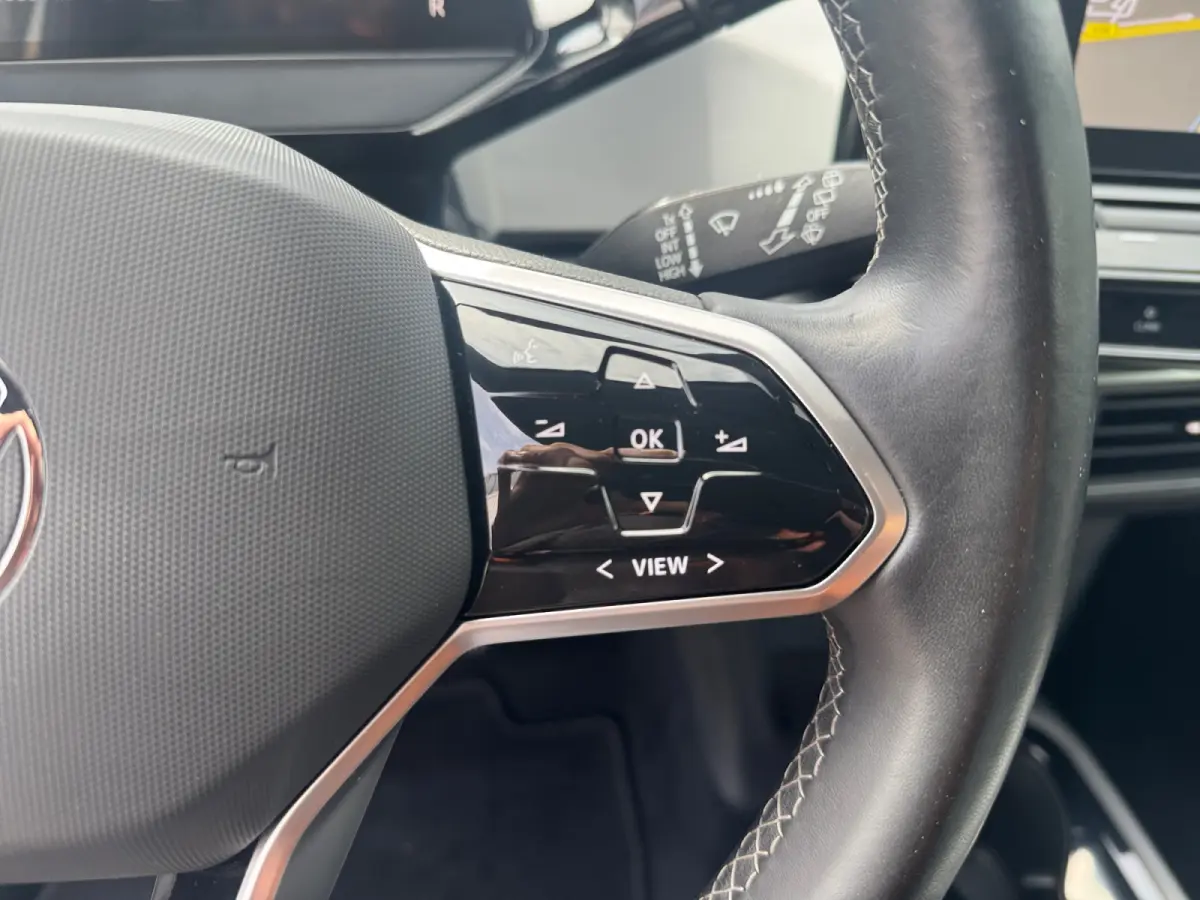 Pro Edition Advantage 58 kWh SOH 94%, Stuur/Stoelverwarming, Carplay, Android Auto, Camera