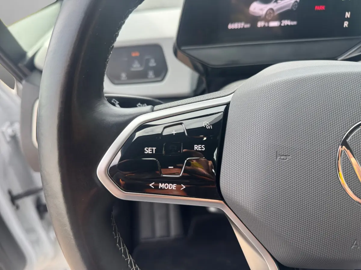 Pro Edition Advantage 58 kWh SOH 94%, Stuur/Stoelverwarming, Carplay, Android Auto, Camera