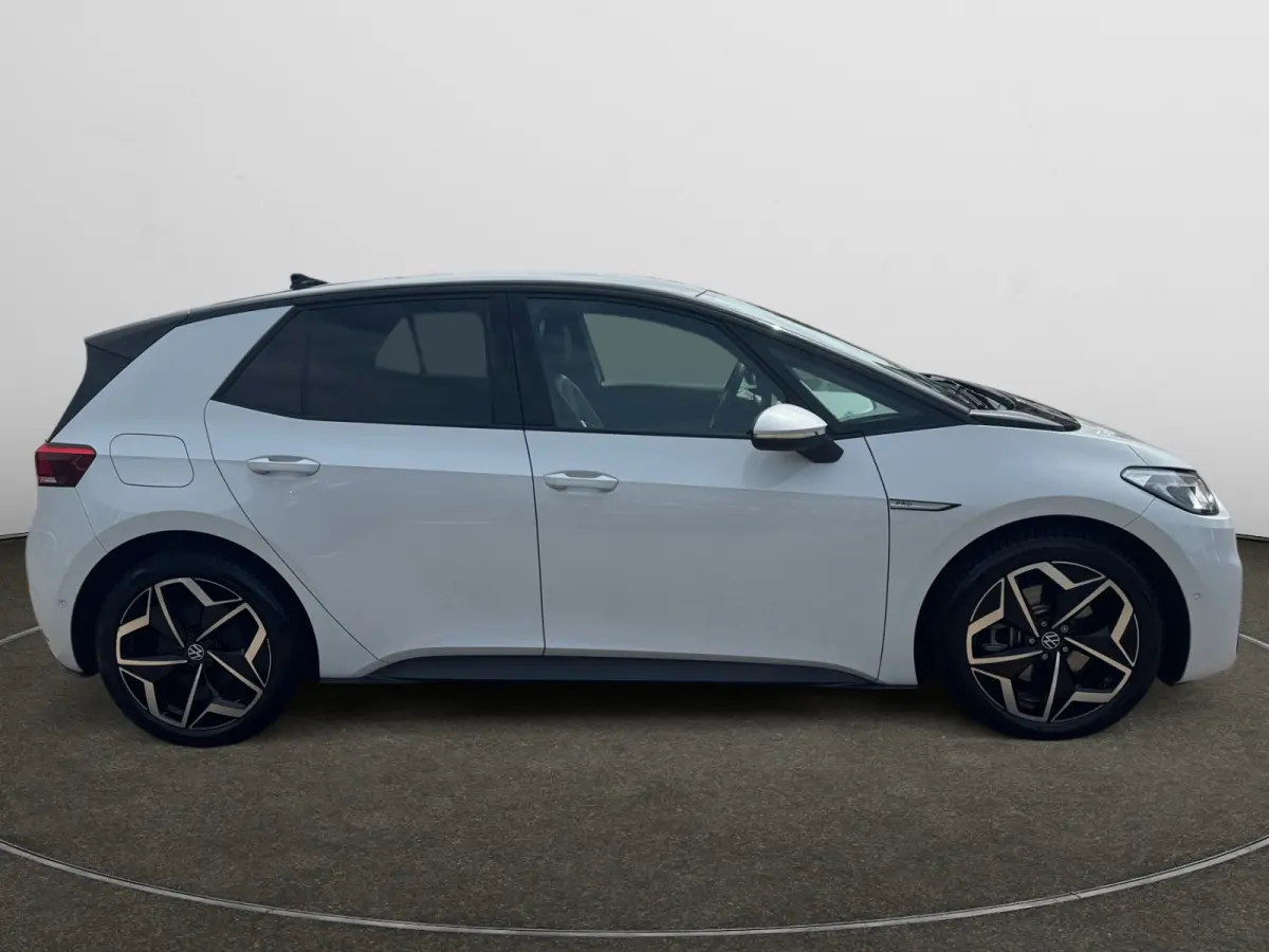 Pro Edition Advantage 58 kWh SOH 94%, Stuur/Stoelverwarming, Carplay, Android Auto, Camera