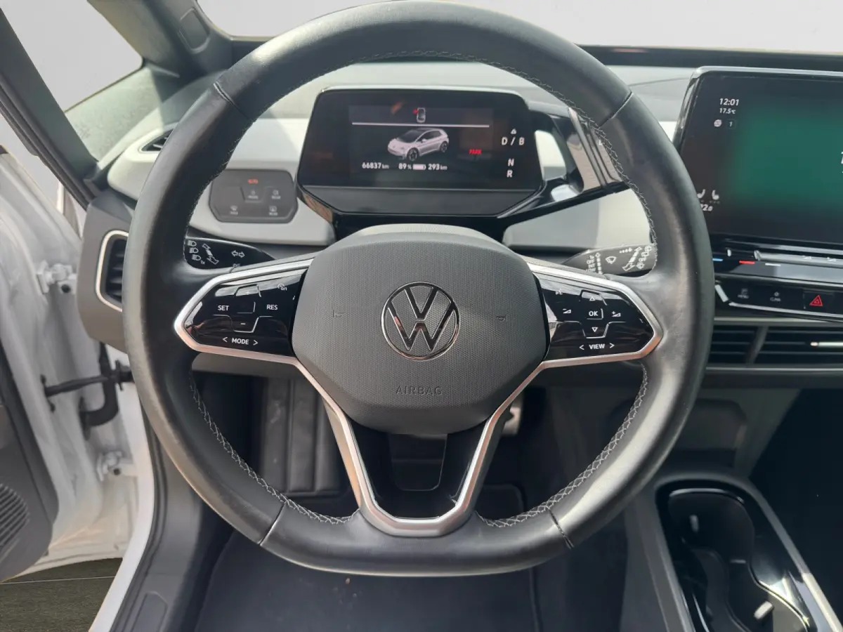 Pro Edition Advantage 58 kWh SOH 94%, Stuur/Stoelverwarming, Carplay, Android Auto, Camera