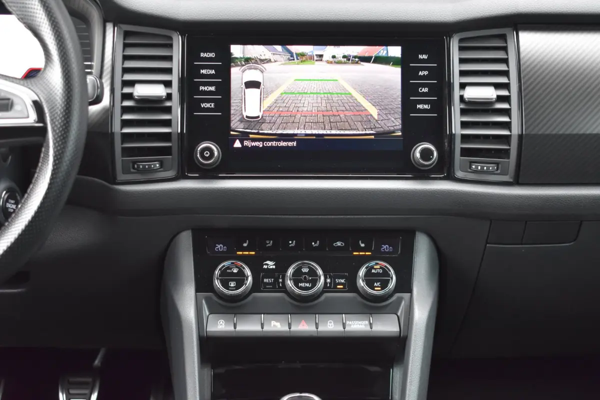 1.5 TSI Sportline | NAP | CAMERA | STOELVERWARMING | APPLE CARPLAY | VIRTUAL COCKPIT