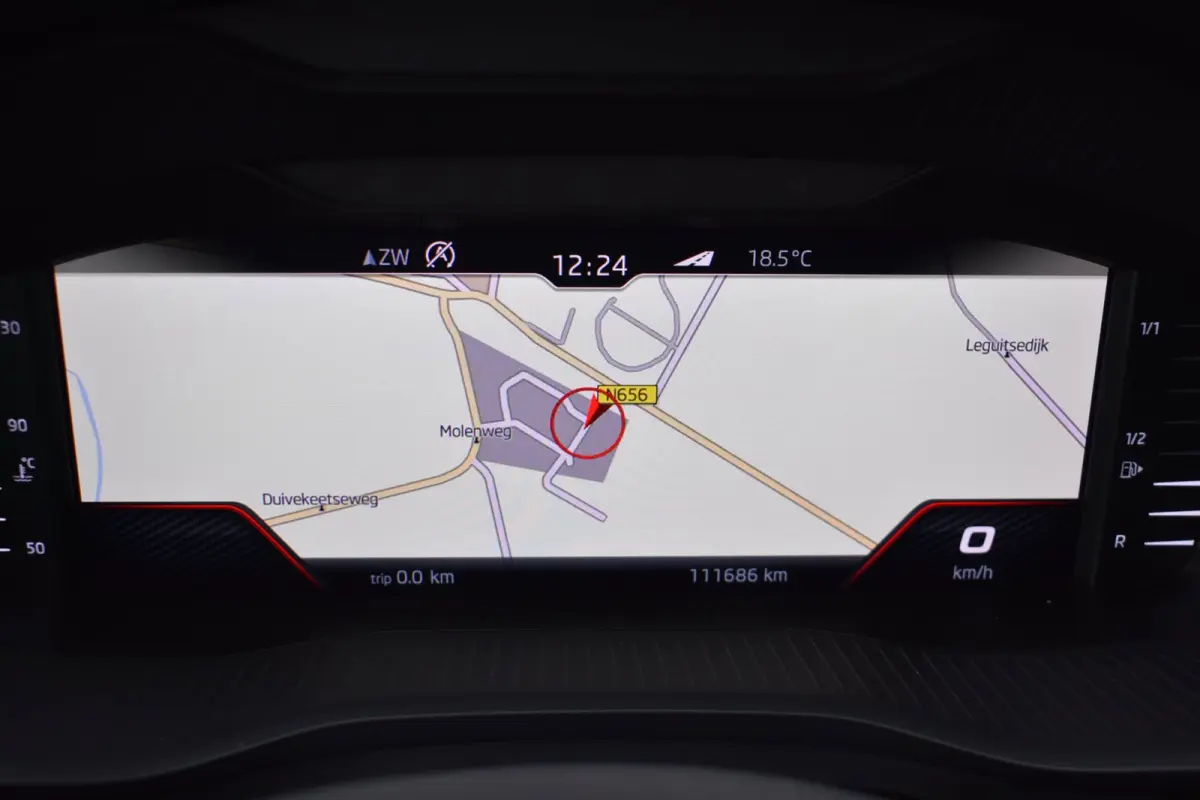 1.5 TSI Sportline | NAP | CAMERA | STOELVERWARMING | APPLE CARPLAY | VIRTUAL COCKPIT