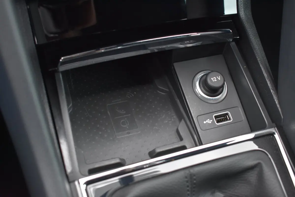 1.5 TSI Sportline | NAP | CAMERA | STOELVERWARMING | APPLE CARPLAY | VIRTUAL COCKPIT