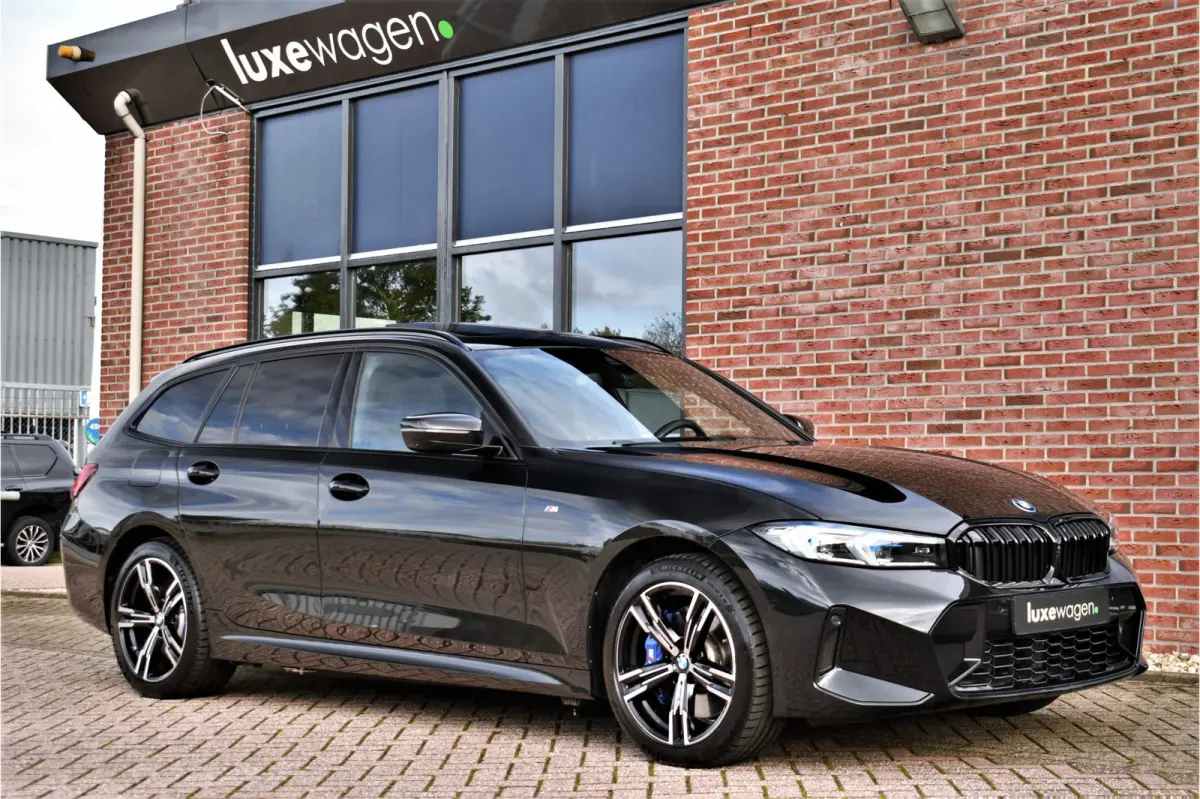 330e xDrive LCI-2 Pano El-zetels HUD 360-cam Trekhaak