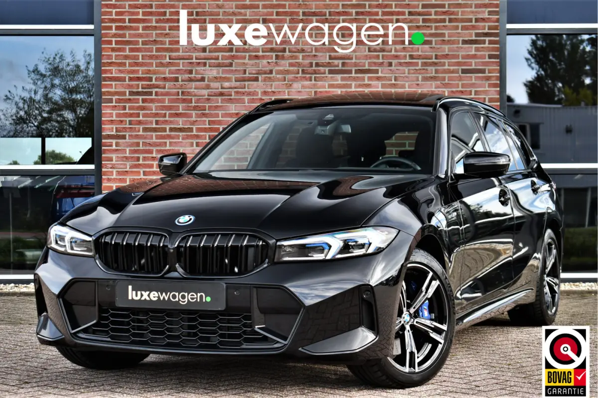 330e xDrive LCI-2 Pano El-zetels HUD 360-cam Trekhaak