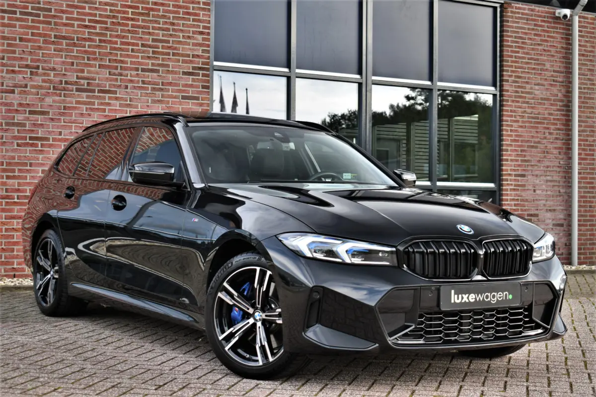 330e xDrive LCI-2 Pano El-zetels HUD 360-cam Trekhaak