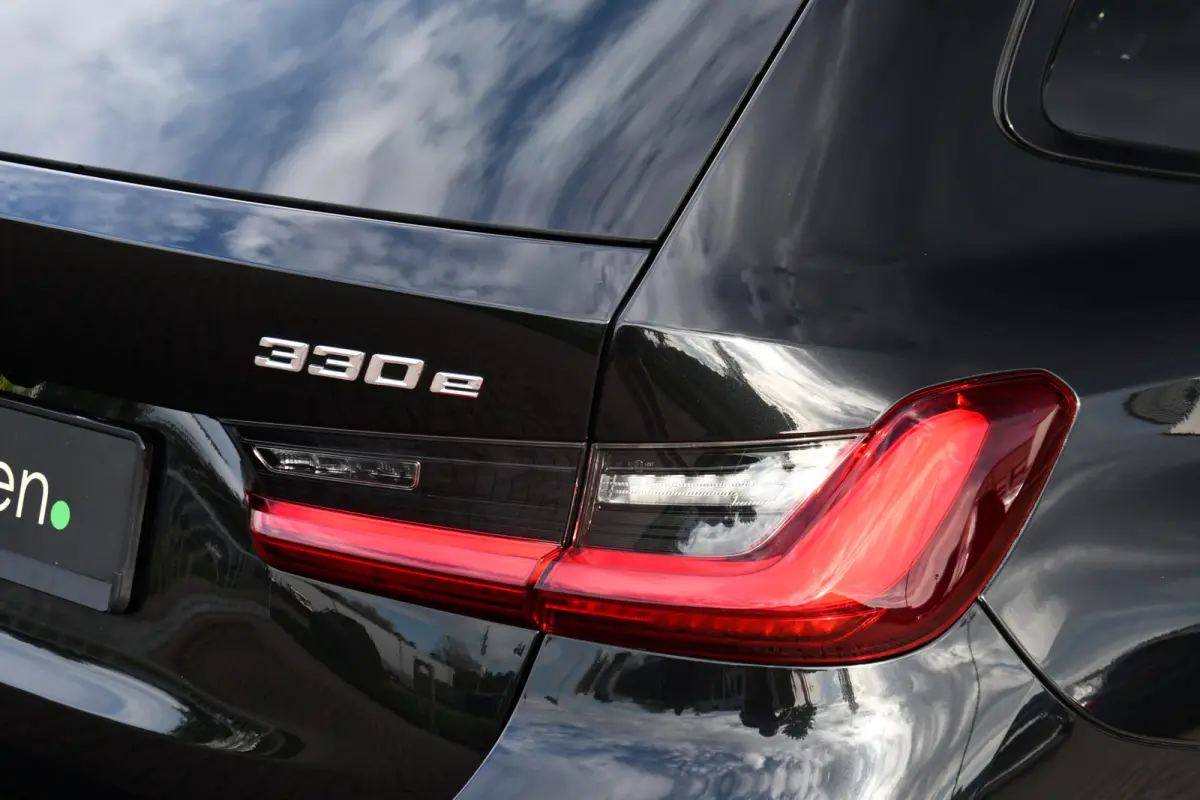 330e xDrive LCI-2 Pano El-zetels HUD 360-cam Trekhaak