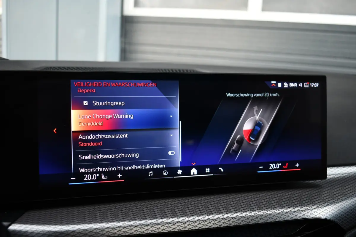 330e xDrive LCI-2 Pano El-zetels HUD 360-cam Trekhaak