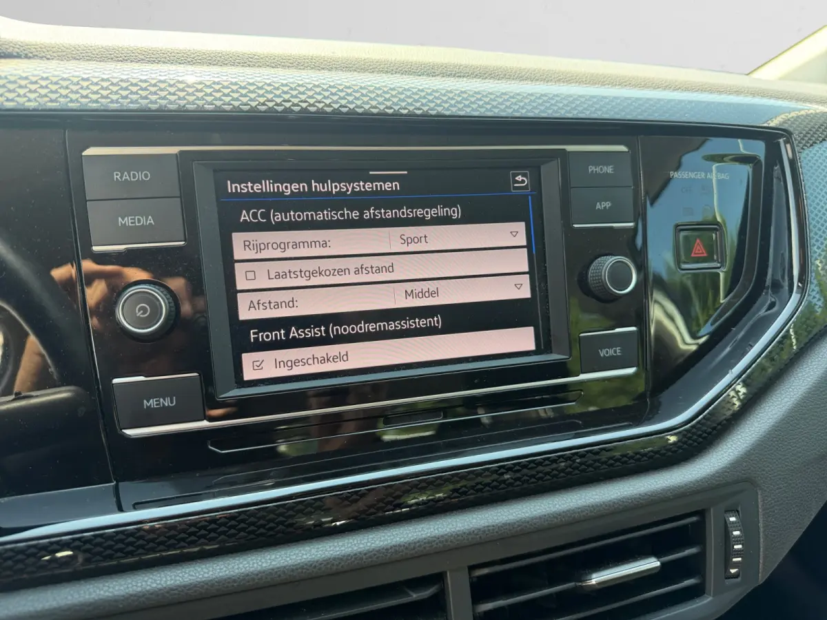 1.0 TSI Life- Virtual Cockpit, Carplay, Android Auto, Led, Park Assist