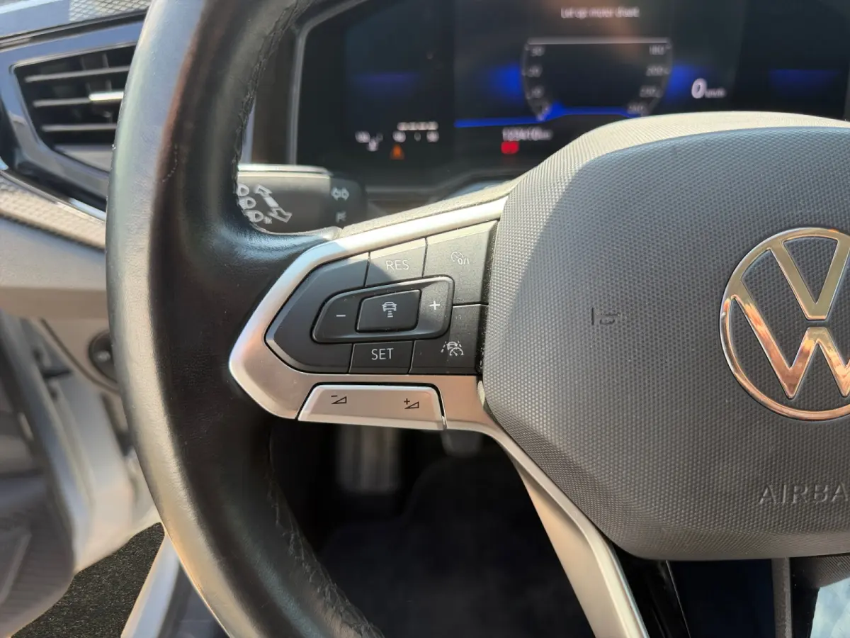 1.0 TSI Life- Virtual Cockpit, Carplay, Android Auto, Led, Park Assist