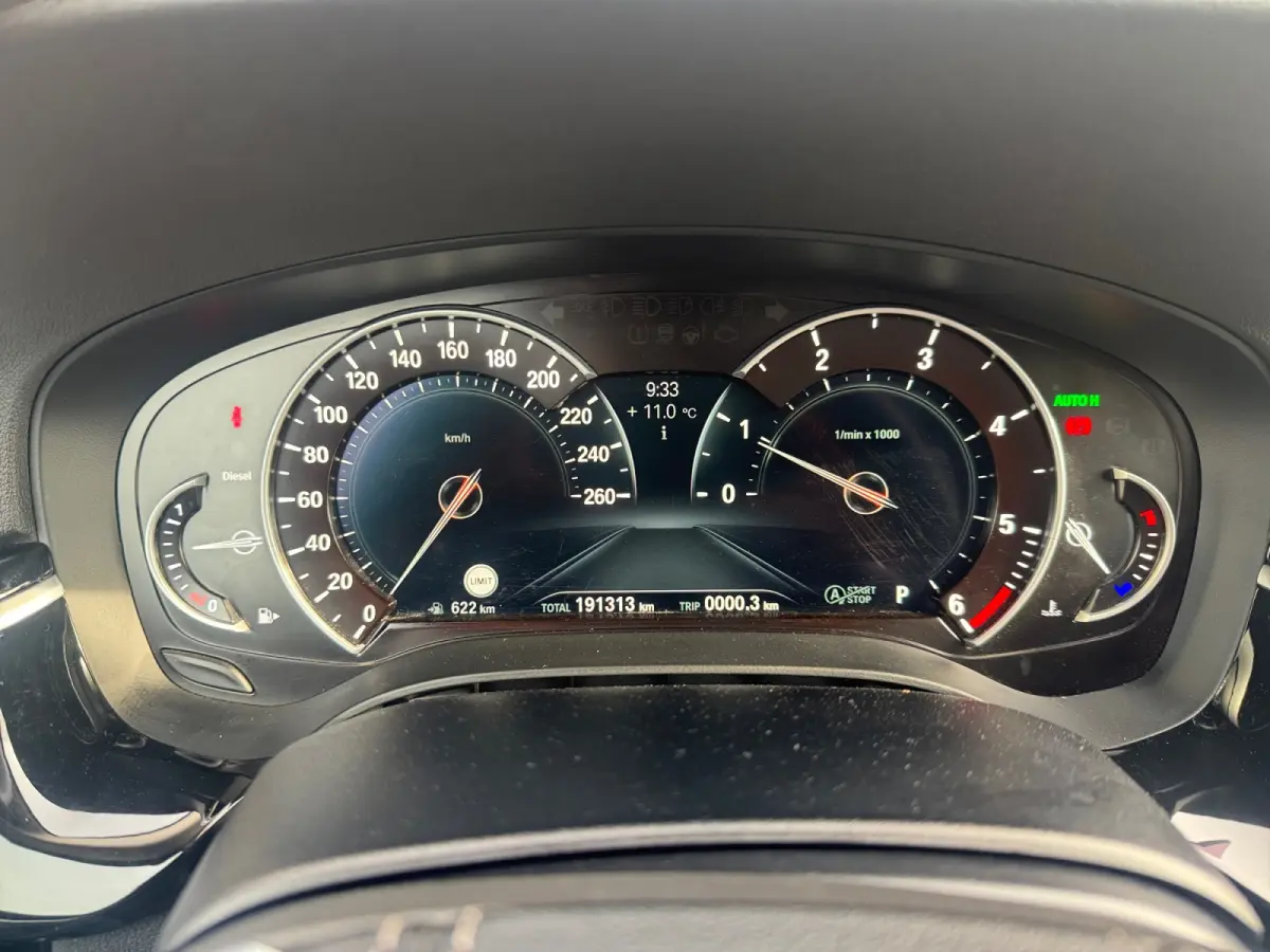 525d High Executive Camera, Stoel/verwarming/ventilatie, Elek Trekhaak, Carplay, Android Auto