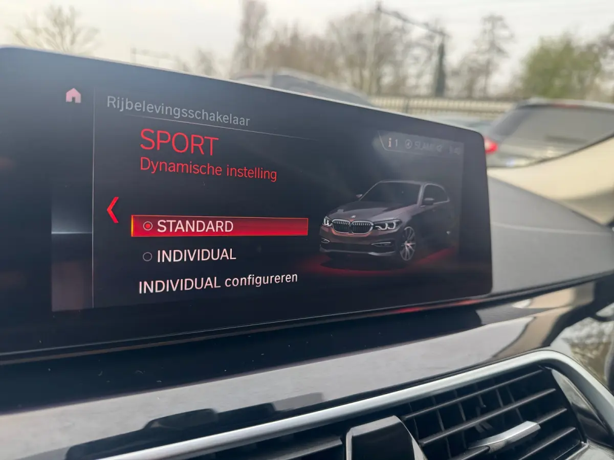 525d High Executive Camera, Stoel/verwarming/ventilatie, Elek Trekhaak, Carplay, Android Auto