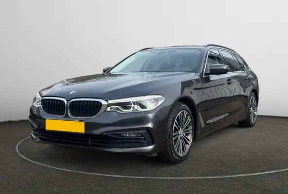 525d High Executive Camera, Stoel/verwarming/ventilatie, Elek Trekhaak, Carplay, Android Auto