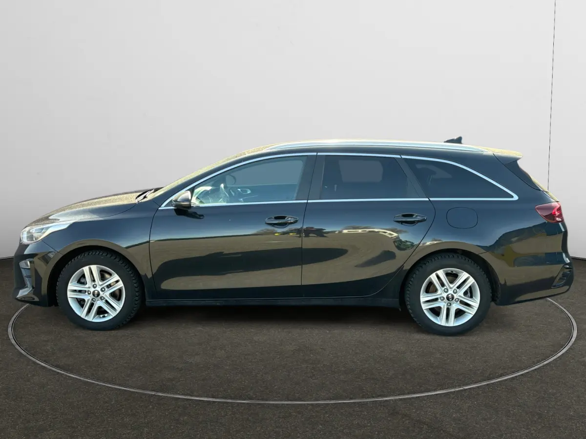 1.0 T-GDi DynamicPlusLine Camera, Carplay, Android Auto, Privacy Glass, Stuur/Stoelverwarming