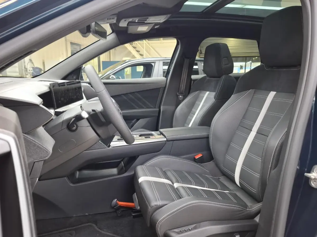 Business Edition 97 kWh Leder | Panoramadak