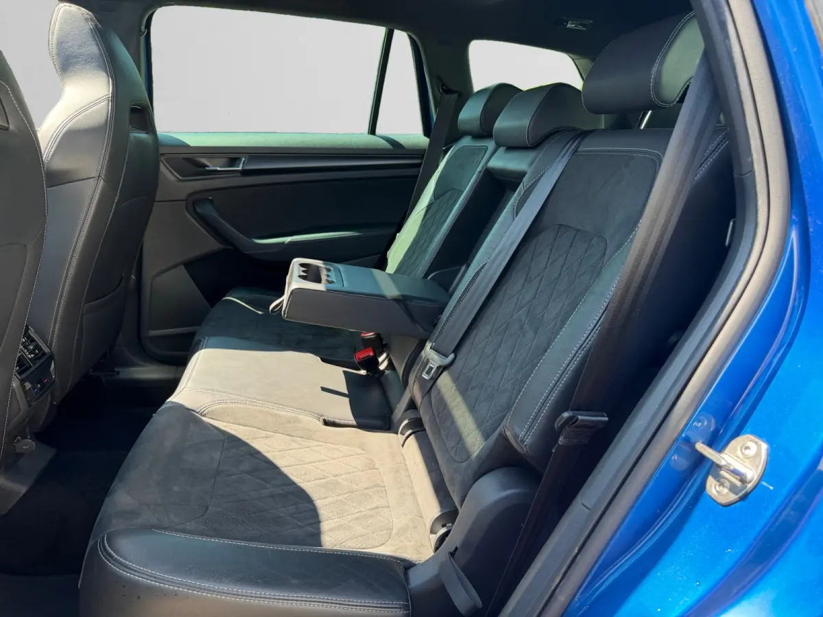 1.5 TSI RS Sportline Business Aut- 7 Pers, Panoramadak, Sfeerverlichting, Elek Trekhaak, Stuur/Stoelverwarming