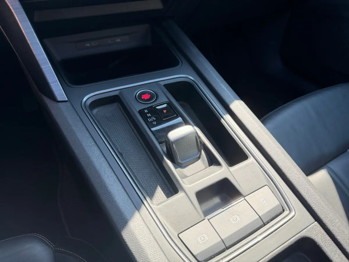 1.4 e-Hybrid 245pk VZ Performance- Panoramadak, Memory, Carplay, Android Auto, Stuur/Stoelverwarming