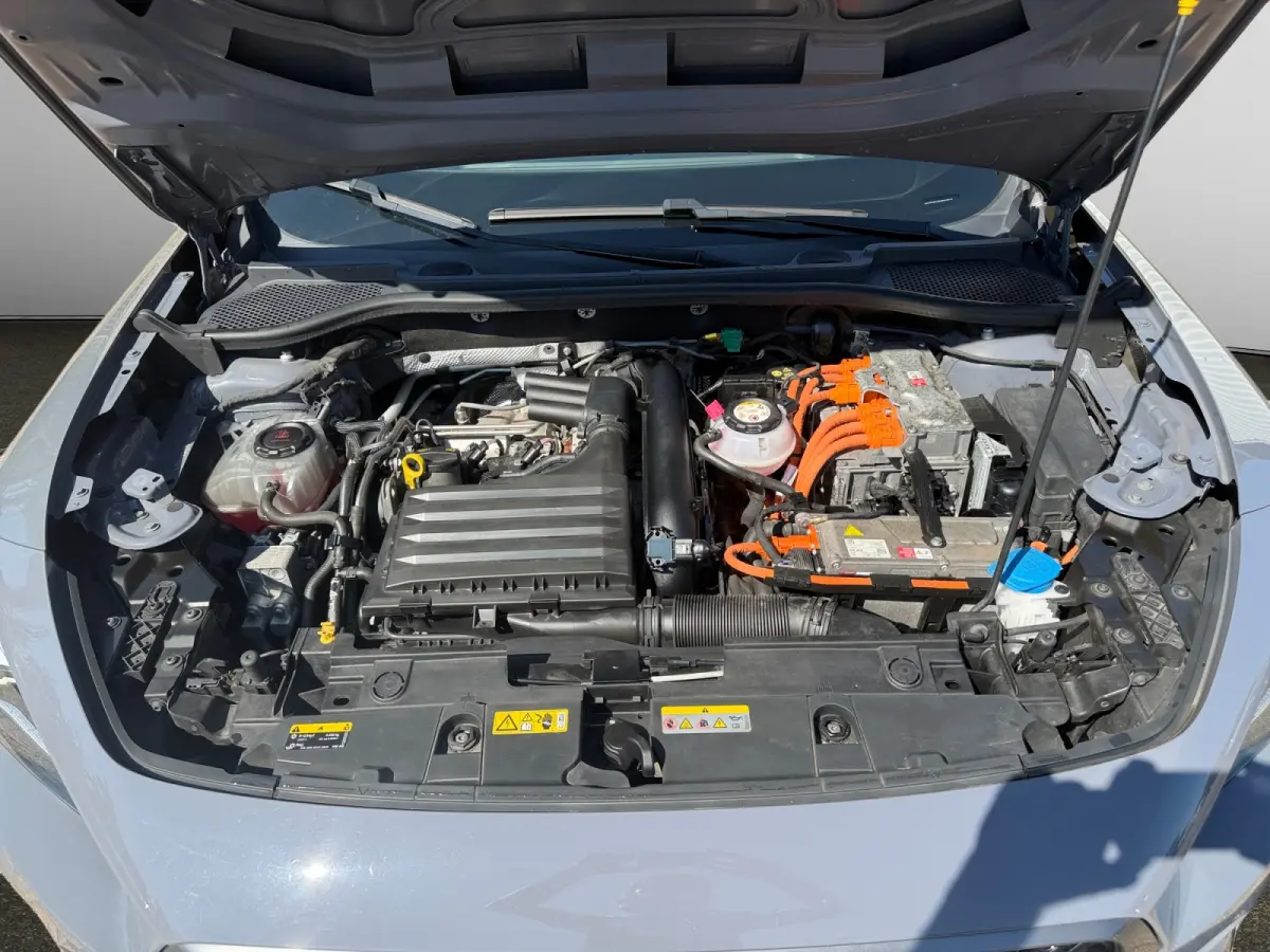 1.4 e-Hybrid 245pk VZ Performance- Panoramadak, Memory, Carplay, Android Auto, Stuur/Stoelverwarming