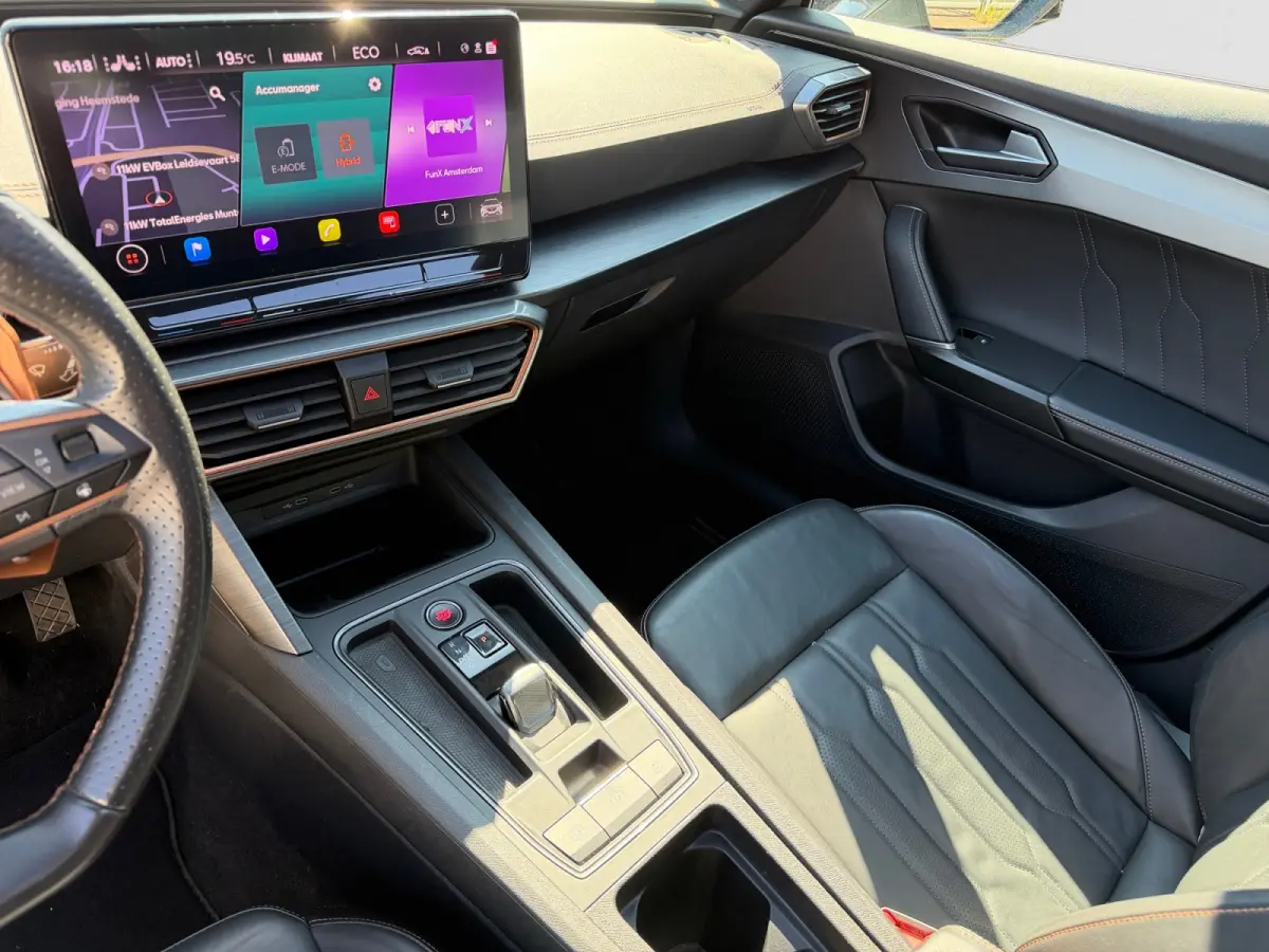 1.4 e-Hybrid 245pk VZ Performance- Panoramadak, Memory, Carplay, Android Auto, Stuur/Stoelverwarming