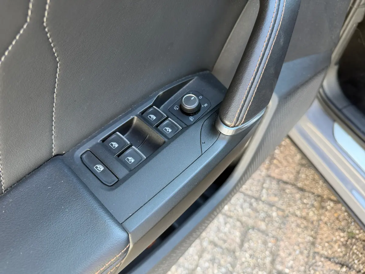 1.4 e-Hybrid 245pk VZ Performance- Panoramadak, Memory, Carplay, Android Auto, Stuur/Stoelverwarming