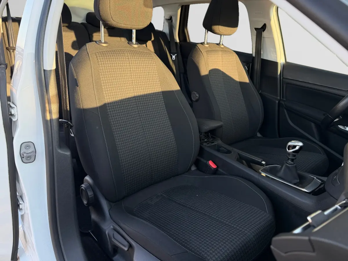 1.2 PureTech Blue Lease Executive- Panoramadak, Carplay, Android Auto, Xenon Led, Lane Assist