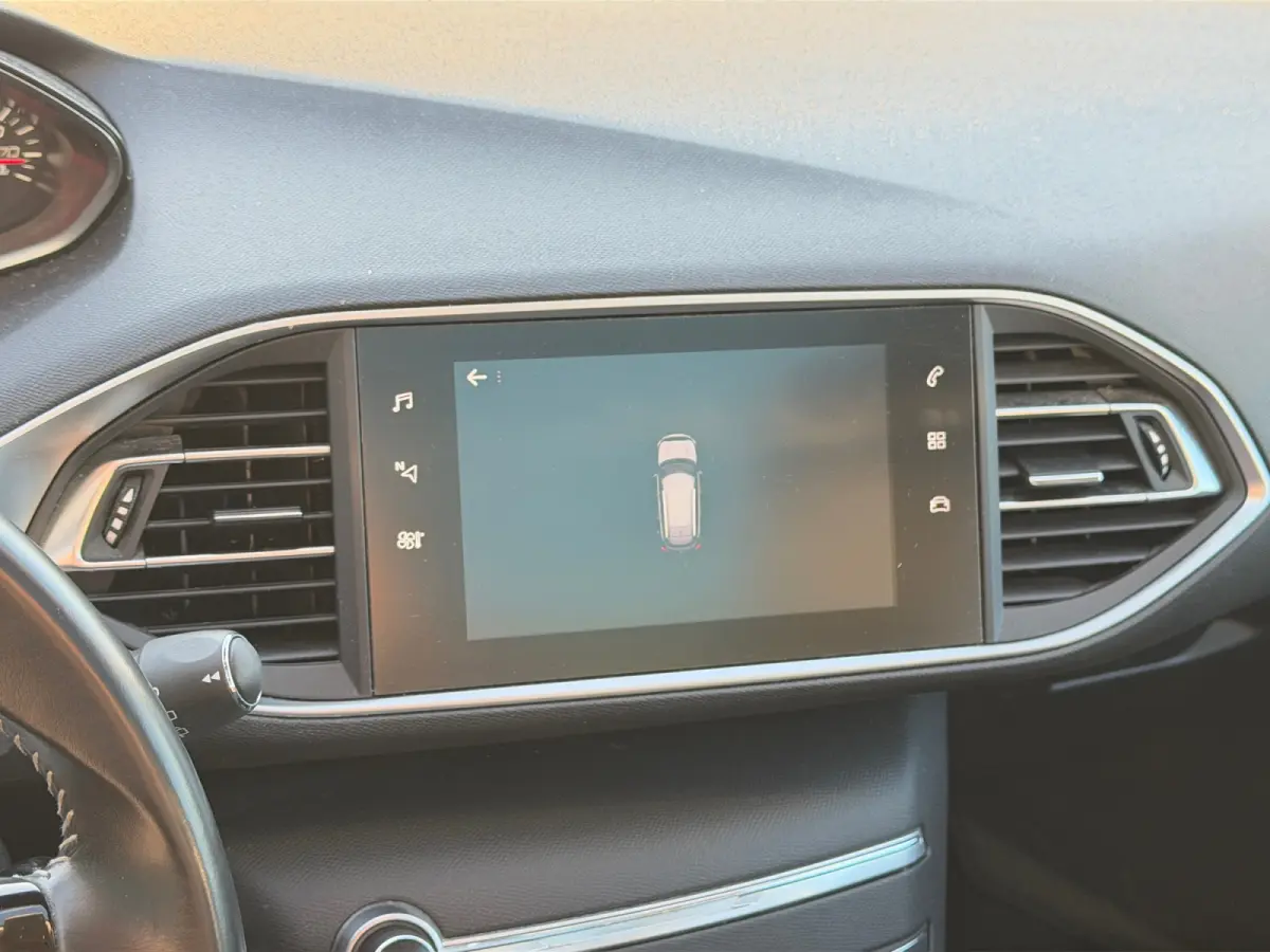 1.2 PureTech Blue Lease Executive- Panoramadak, Carplay, Android Auto, Xenon Led, Lane Assist