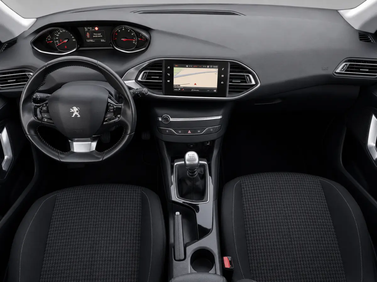 1.2 PureTech Blue Lease Executive- Panoramadak, Carplay, Android Auto, Xenon Led, Lane Assist