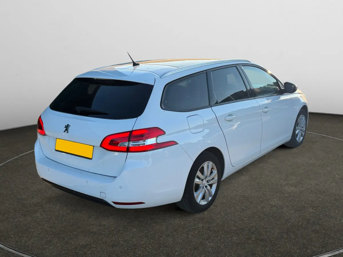 1.2 PureTech Blue Lease Executive- Panoramadak, Carplay, Android Auto, Xenon Led, Lane Assist