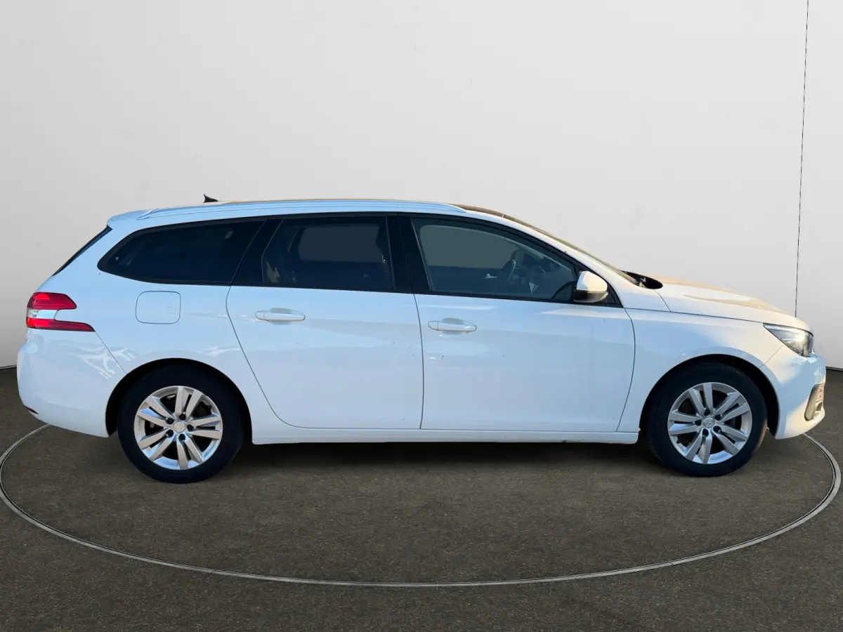 1.2 PureTech Blue Lease Executive- Panoramadak, Carplay, Android Auto, Xenon Led, Lane Assist