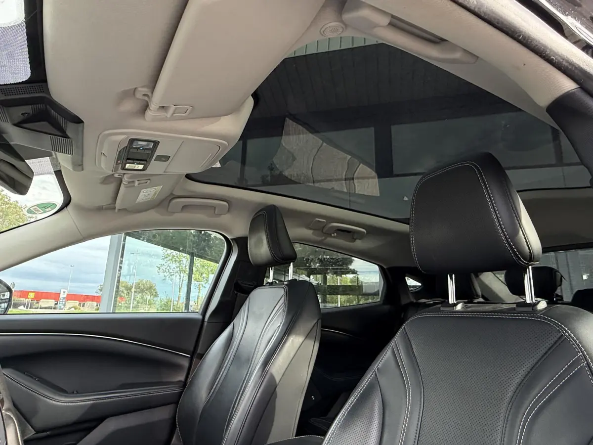 Aut. 75kwh Technolodgy Plus | SoH 94% | Panorama | Leder | Trekhaak