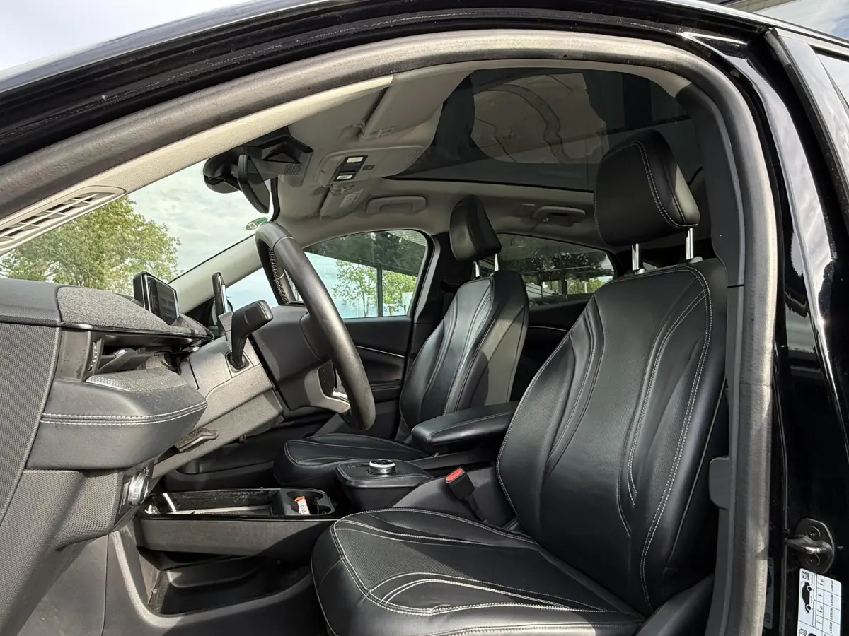 Aut. 75kwh Technolodgy Plus | SoH 94% | Panorama | Leder | Trekhaak