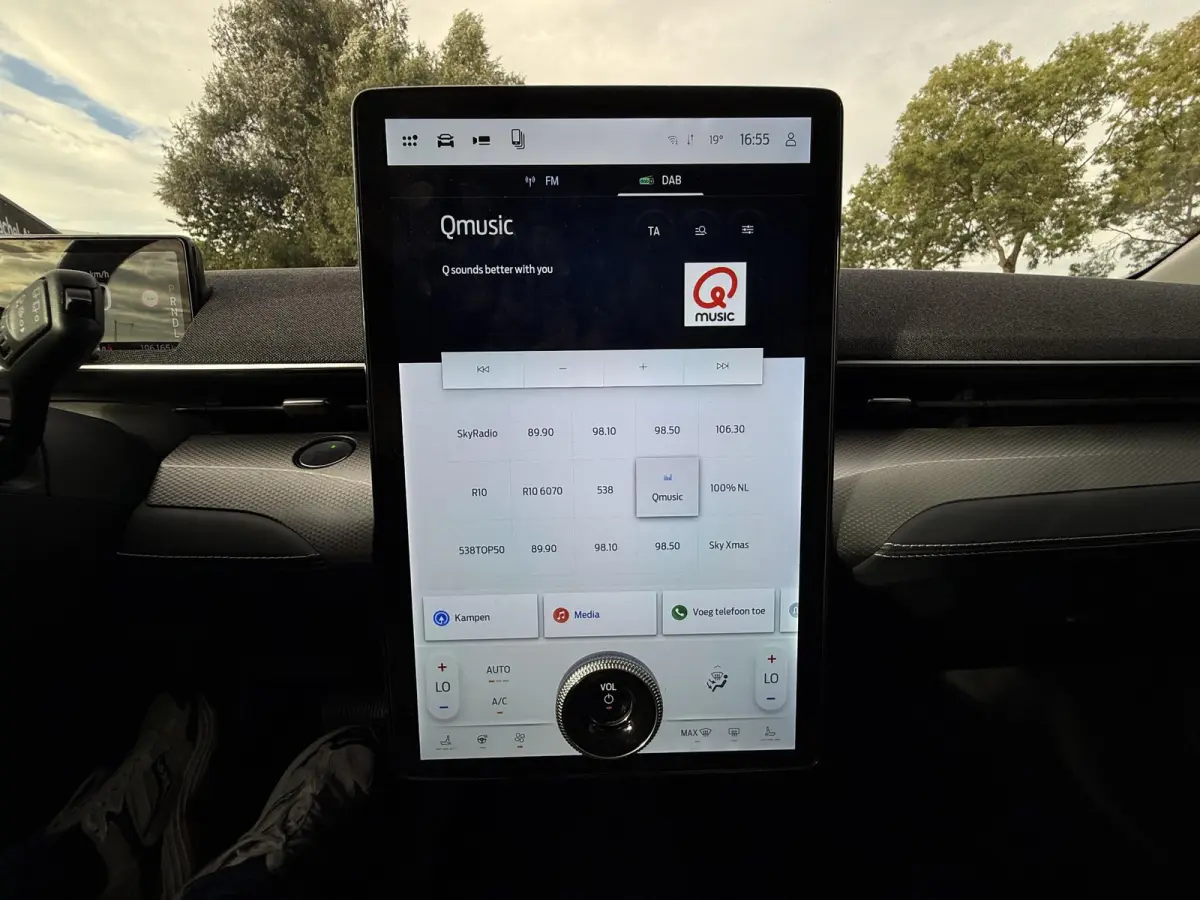 Aut. 75kwh Technolodgy Plus | SoH 94% | Panorama | Leder | Trekhaak