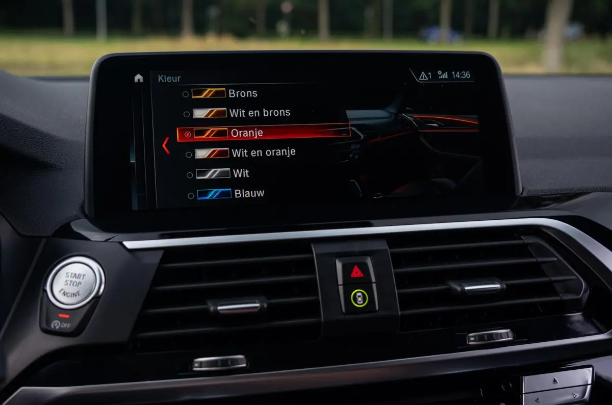 xDrive20i 184PK High Executive M-Sport|Harman & Kardon|Memory|Dubbelglas|CarPlay|Leder|Ambiente verlichting|DAB|Dealer Onderhouden