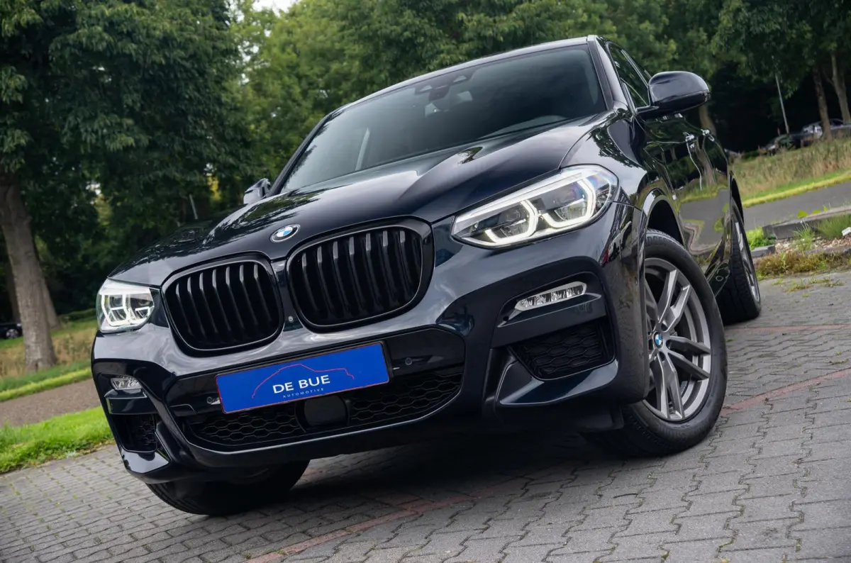 xDrive20i 184PK High Executive M-Sport|Harman & Kardon|Memory|Dubbelglas|CarPlay|Leder|Ambiente verlichting|DAB|Dealer Onderhouden