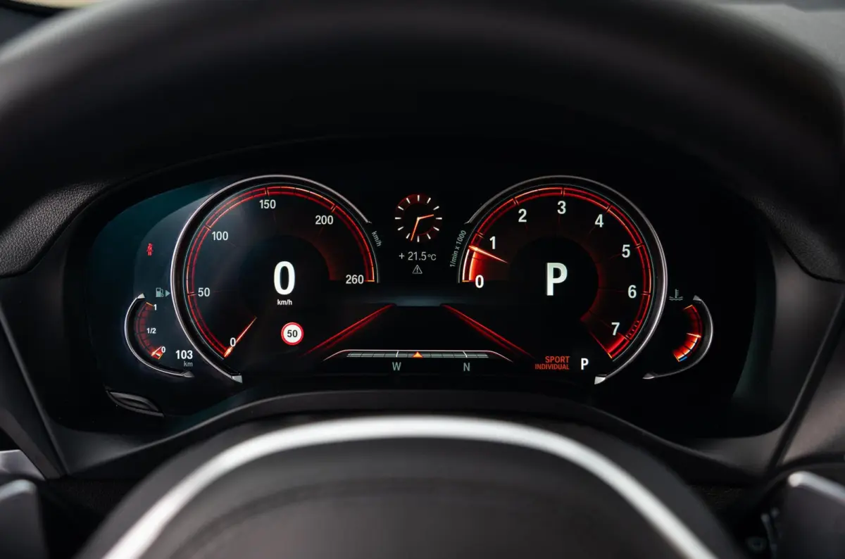 xDrive20i 184PK High Executive M-Sport|Harman & Kardon|Memory|Dubbelglas|CarPlay|Leder|Ambiente verlichting|DAB|Dealer Onderhouden