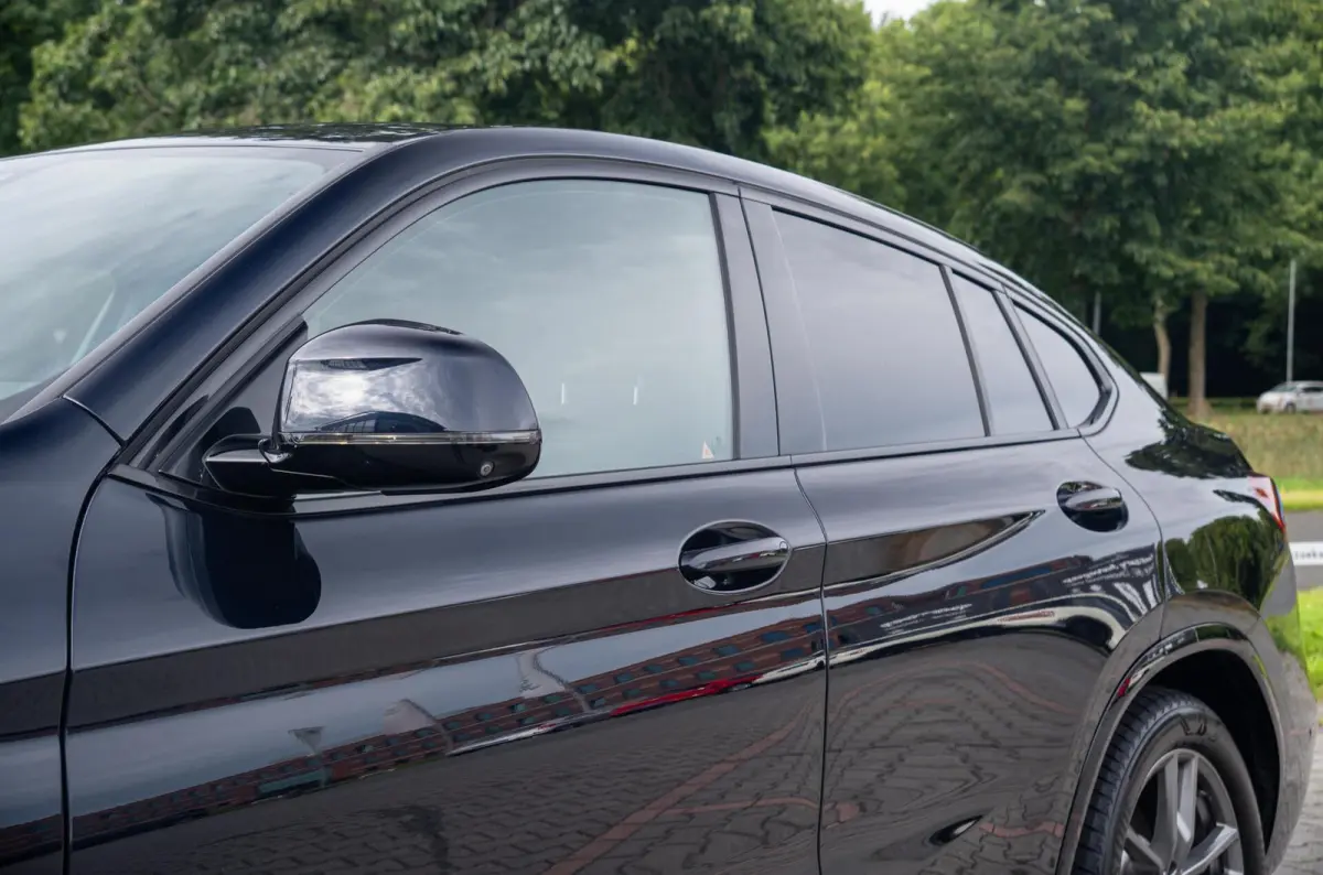 xDrive20i 184PK High Executive M-Sport|Harman & Kardon|Memory|Dubbelglas|CarPlay|Leder|Ambiente verlichting|DAB|Dealer Onderhouden