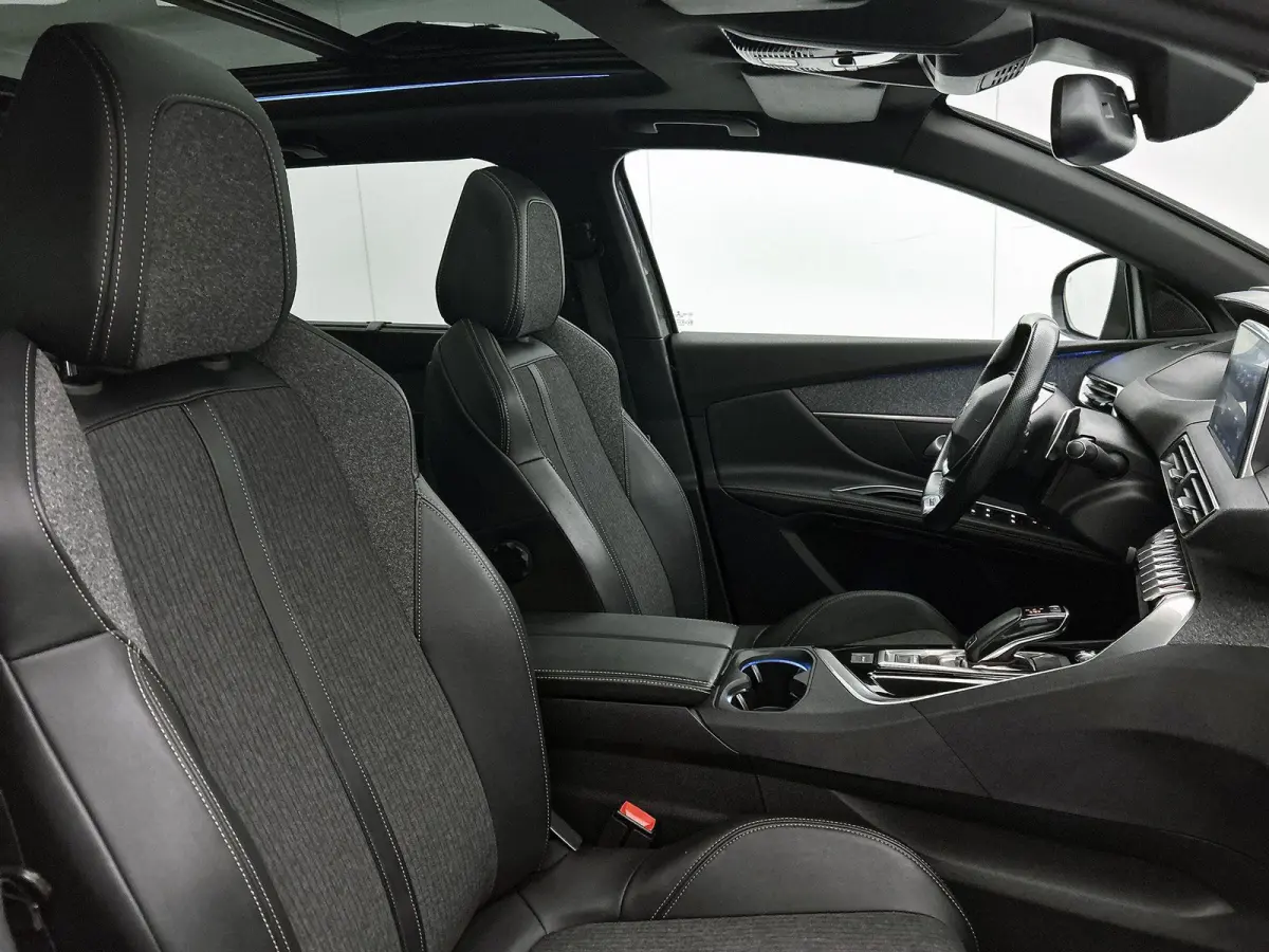1.2 130pk GT-Line Automaat | Schuif-/Kanteldak | Elektrische Achterklep | Navigatie | 18"LMV | Camera | Apple Carplay/Android Auto | Cruise Control | Climate Control |