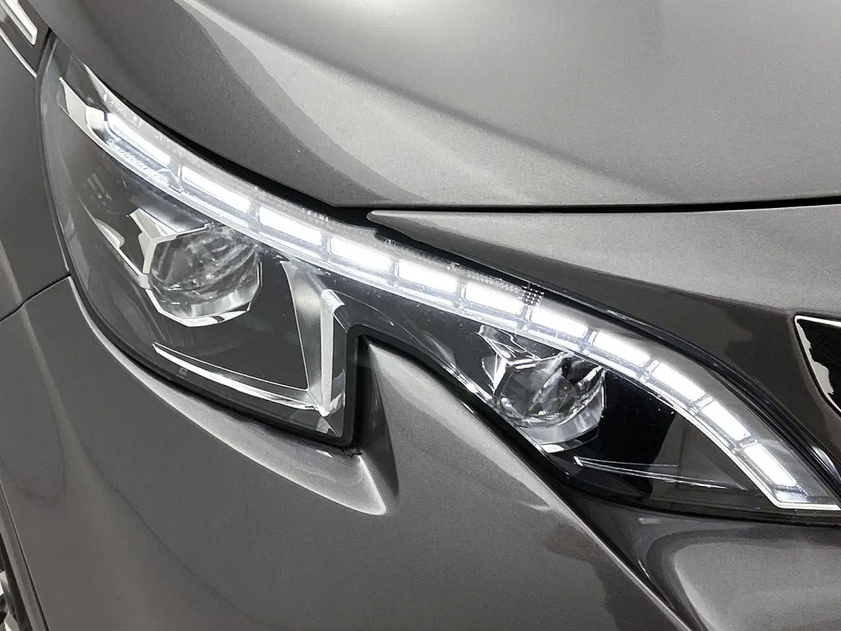 1.2 130pk GT-Line Automaat | Schuif-/Kanteldak | Elektrische Achterklep | Navigatie | 18"LMV | Camera | Apple Carplay/Android Auto | Cruise Control | Climate Control |