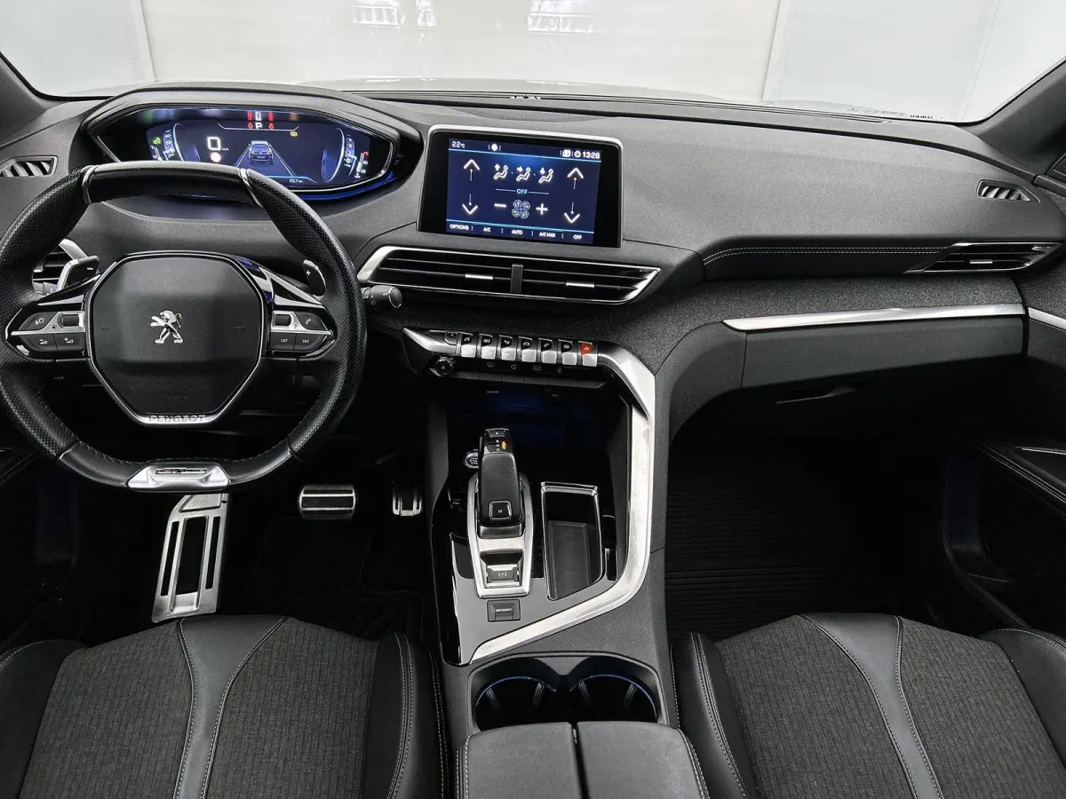 1.2 130pk GT-Line Automaat | Schuif-/Kanteldak | Elektrische Achterklep | Navigatie | 18"LMV | Camera | Apple Carplay/Android Auto | Cruise Control | Climate Control |