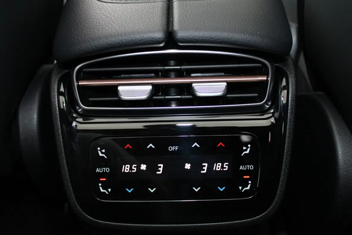 350+ Launch Edition / AMG Line / 91 kWh / Luchtvering / Pano / Burmester / Vol Opties / NIEUWSTAAT