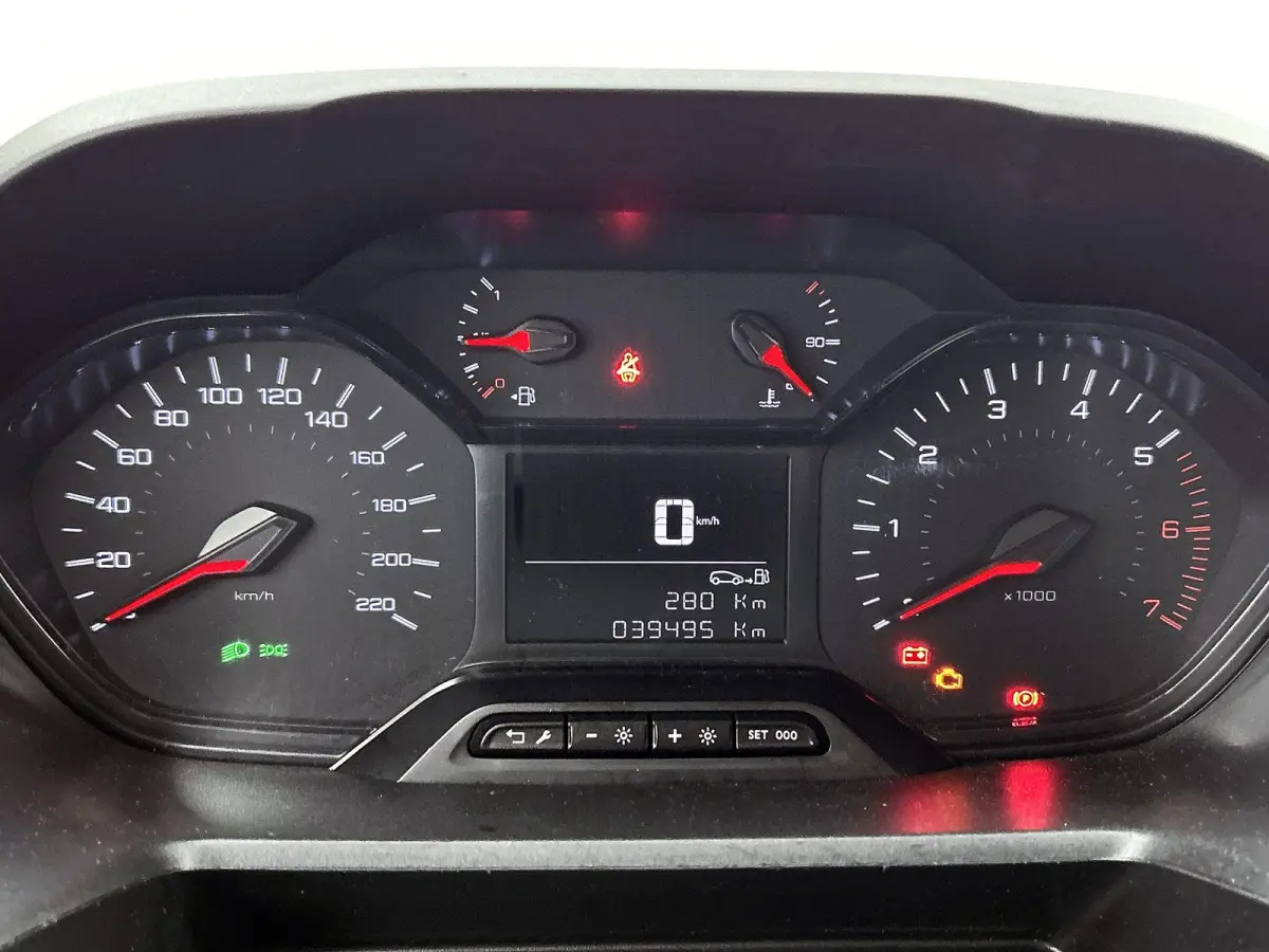 1.2 110pk S&S L1 Automaat | Apple Carplay/Android Auto | 3 Zitplaatsen | Airco | Cruise Control |